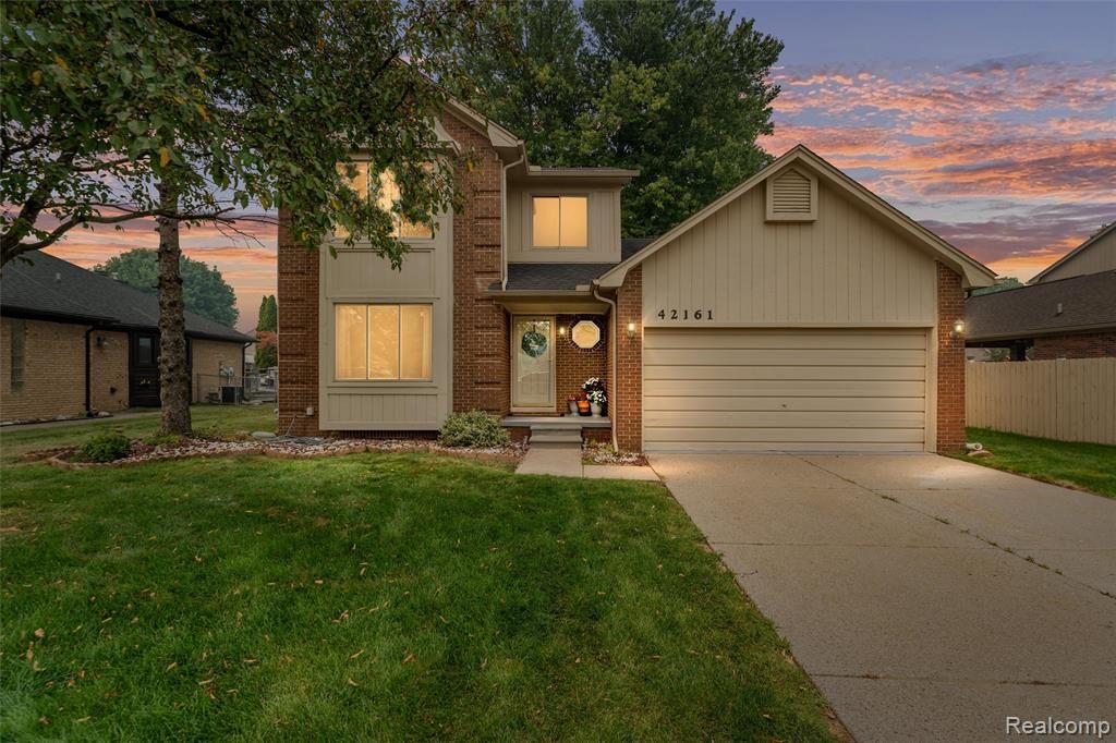 42161 Schoenherr Road, Sterling Heights, MI 48313