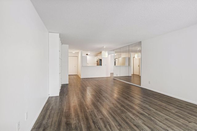 4625 Minnetonka Boulevard 102, Saint Louis Park, MN 55416