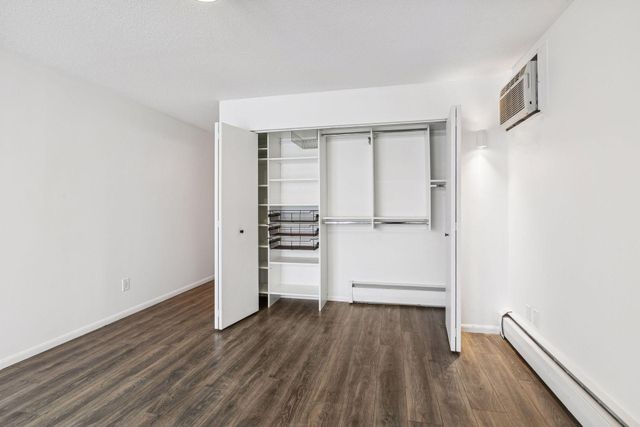 4625 Minnetonka Boulevard 102, Saint Louis Park, MN 55416