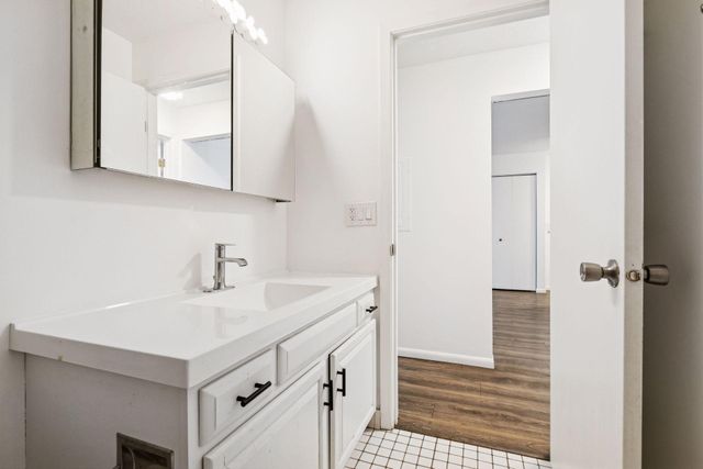 4625 Minnetonka Boulevard 102, Saint Louis Park, MN 55416