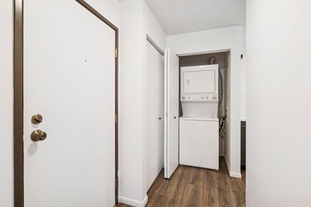 4625 Minnetonka Boulevard 102, Saint Louis Park, MN 55416