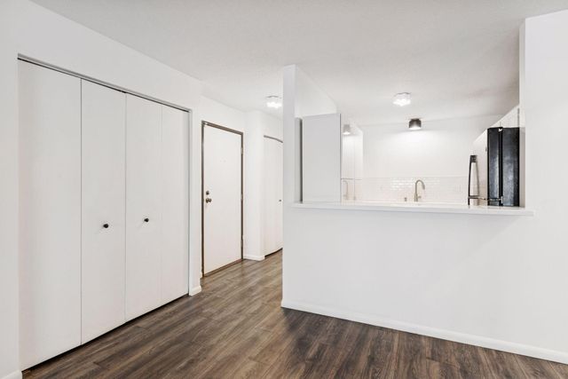 4625 Minnetonka Boulevard 102, Saint Louis Park, MN 55416