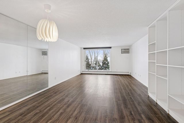 4625 Minnetonka Boulevard 102, Saint Louis Park, MN 55416