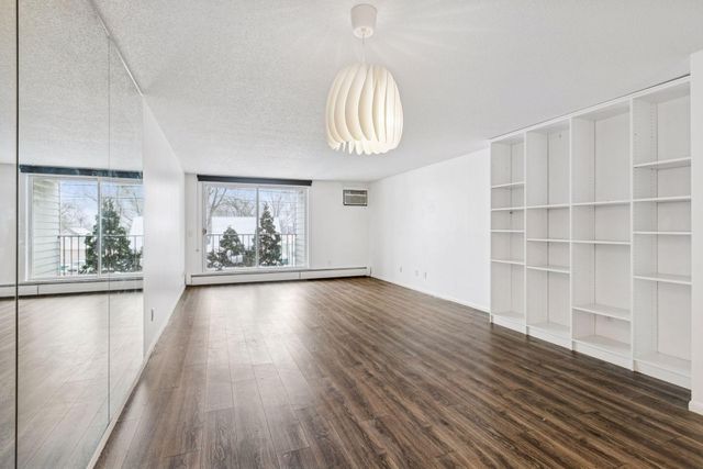 4625 Minnetonka Boulevard 102, Saint Louis Park, MN 55416