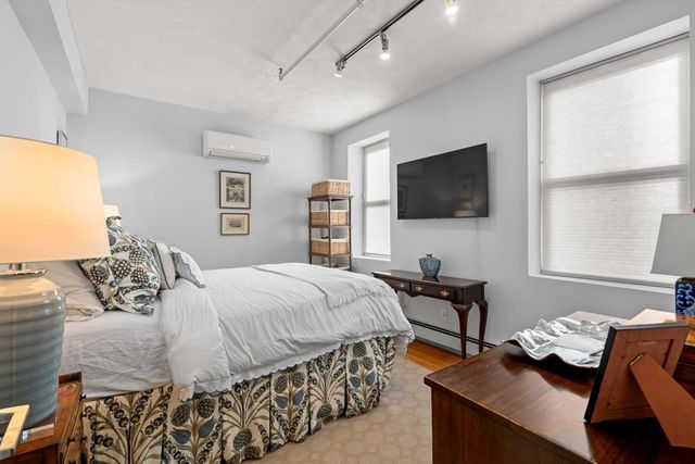 34 Plympton Street 1, Boston, MA 02118