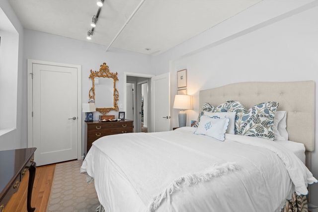 34 Plympton Street 1, Boston, MA 02118