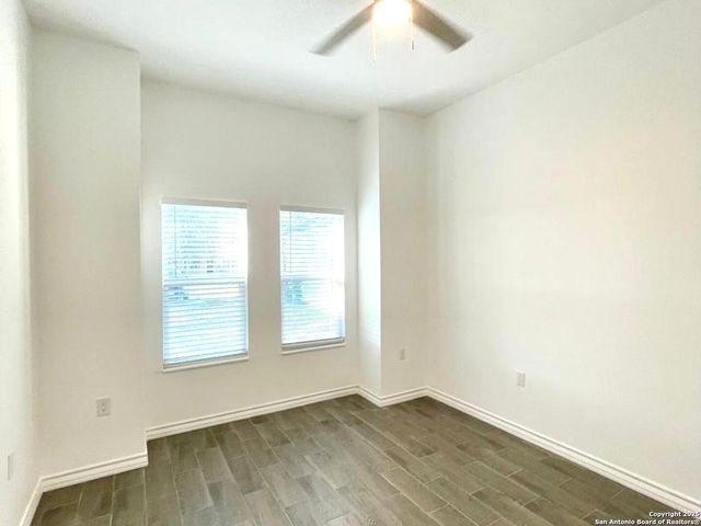 97 BERWICK, Victoria, TX 77904