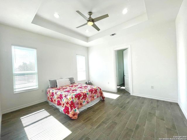 97 BERWICK, Victoria, TX 77904