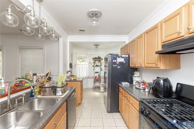 1124 Northampton Rd, Petersburg, VA 23805