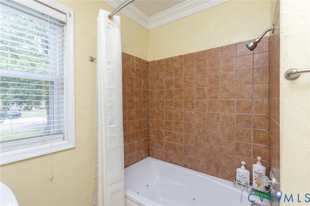 1124 Northampton Rd, Petersburg, VA 23805