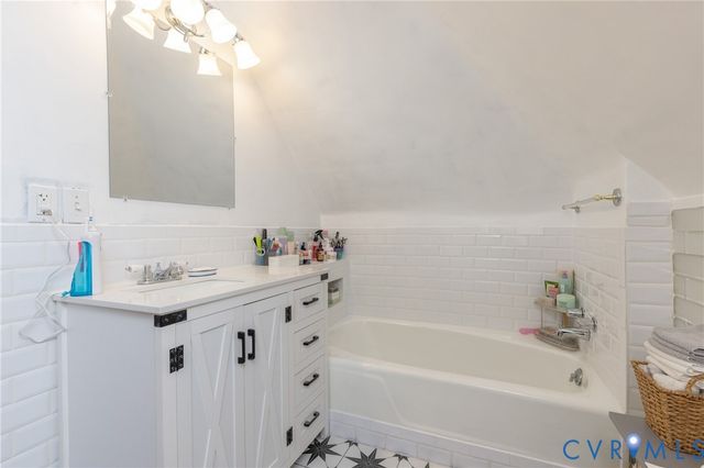 1124 Northampton Rd, Petersburg, VA 23805