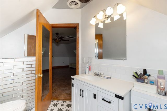 1124 Northampton Rd, Petersburg, VA 23805
