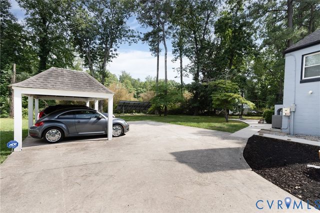 1124 Northampton Rd, Petersburg, VA 23805