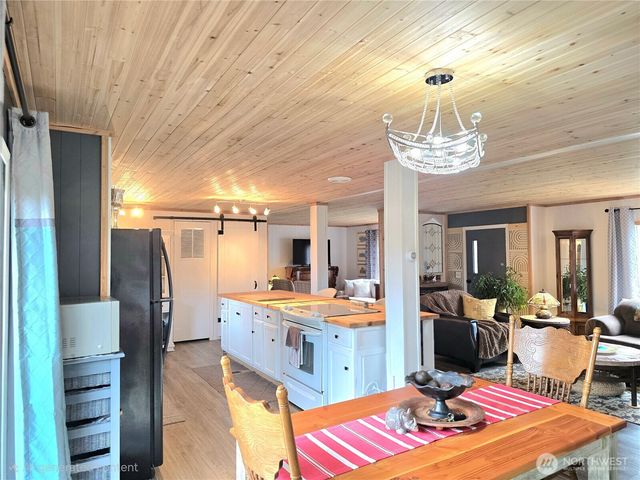 502 W Veterans Avenue, Westport, WA 98595