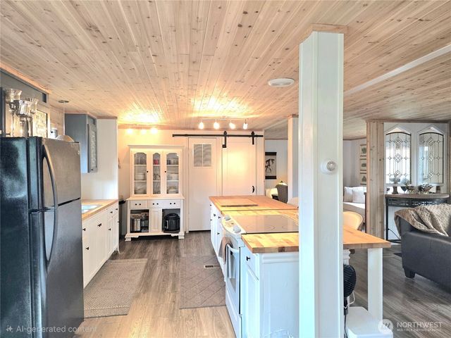 502 W Veterans Avenue, Westport, WA 98595