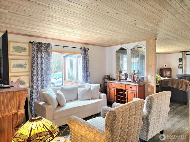 502 W Veterans Avenue, Westport, WA 98595