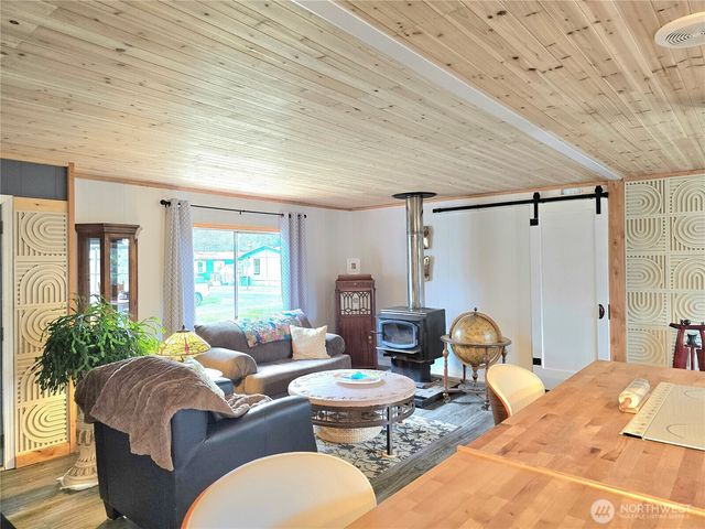 502 W Veterans Avenue, Westport, WA 98595