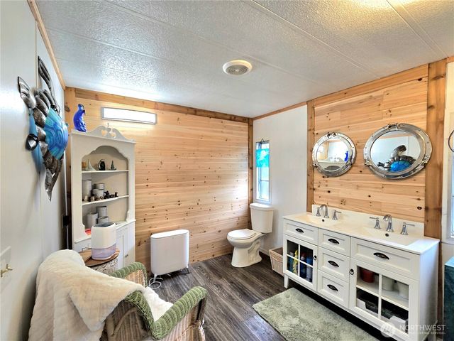 502 W Veterans Avenue, Westport, WA 98595