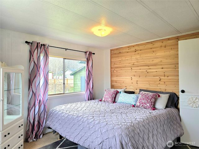 502 W Veterans Avenue, Westport, WA 98595