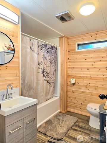 502 W Veterans Avenue, Westport, WA 98595