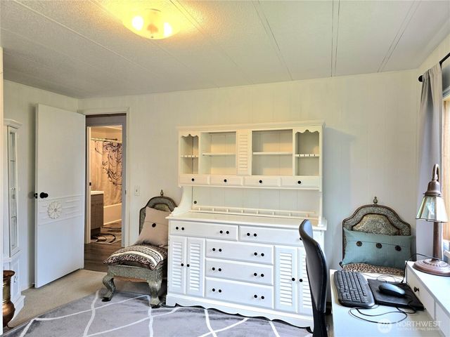 502 W Veterans Avenue, Westport, WA 98595