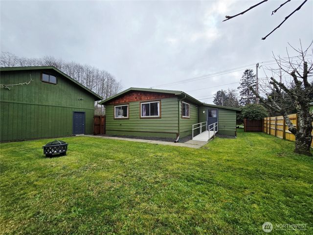 502 W Veterans Avenue, Westport, WA 98595