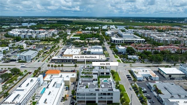 82 9th ST S 205, Naples, FL 34102