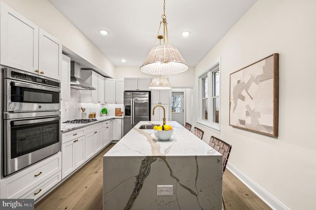 5209 CHESTER AVE, Philadelphia, PA 19143