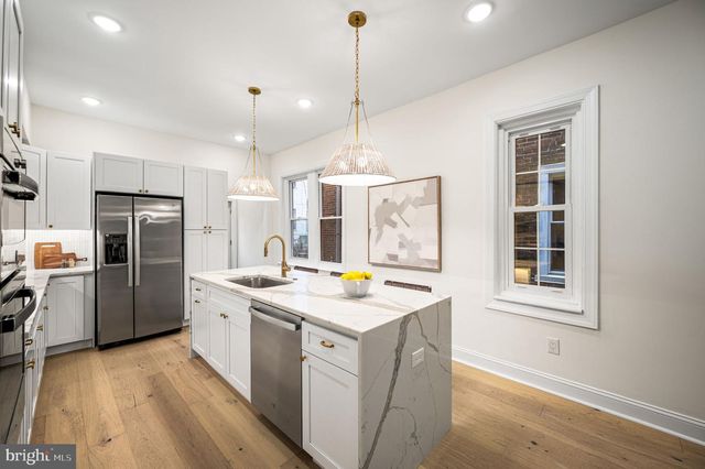 5209 CHESTER AVE, Philadelphia, PA 19143