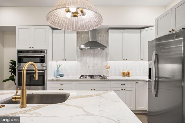 5209 CHESTER AVE, Philadelphia, PA 19143