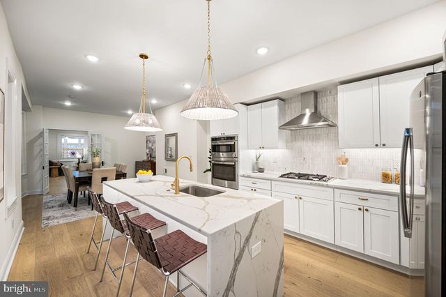 5209 CHESTER AVE, Philadelphia, PA 19143