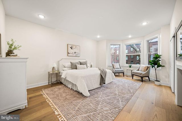 5209 CHESTER AVE, Philadelphia, PA 19143