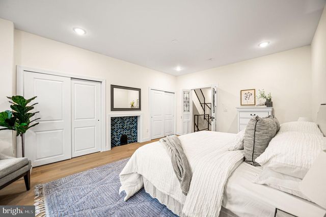 5209 CHESTER AVE, Philadelphia, PA 19143