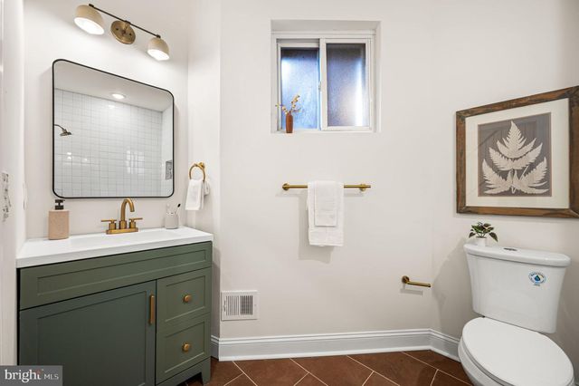 5209 CHESTER AVE, Philadelphia, PA 19143