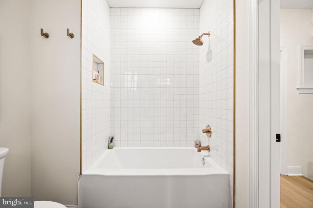 5209 CHESTER AVE, Philadelphia, PA 19143