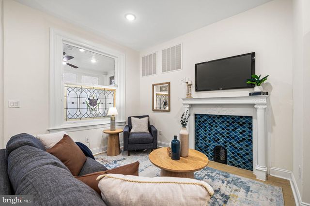 5209 CHESTER AVE, Philadelphia, PA 19143