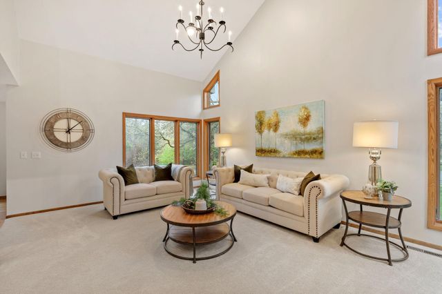 5811 Shannon Drive, Edina, MN 55439