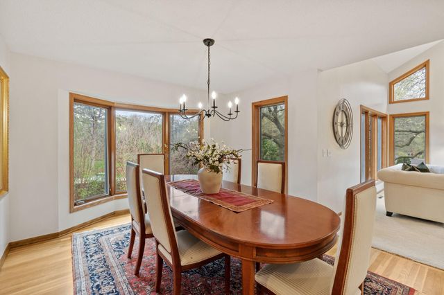 5811 Shannon Drive, Edina, MN 55439