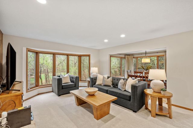 5811 Shannon Drive, Edina, MN 55439