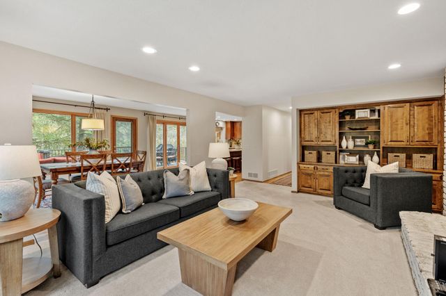 5811 Shannon Drive, Edina, MN 55439