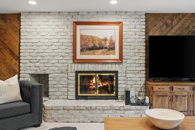 5811 Shannon Drive, Edina, MN 55439