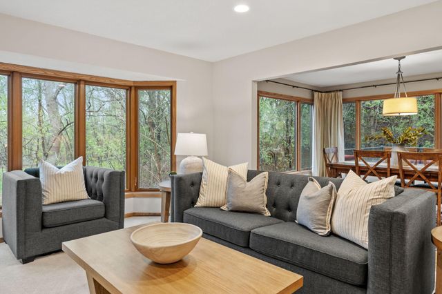 5811 Shannon Drive, Edina, MN 55439