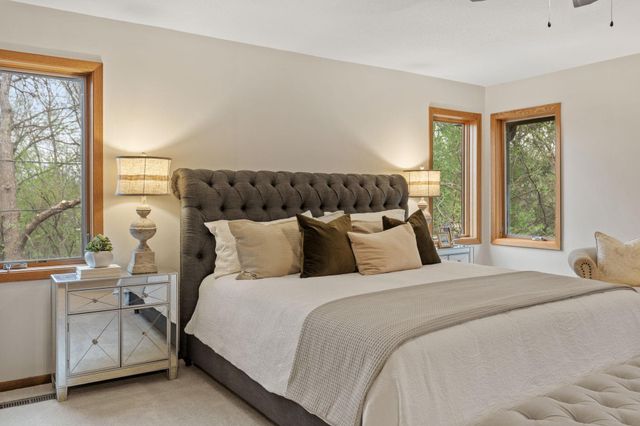 5811 Shannon Drive, Edina, MN 55439