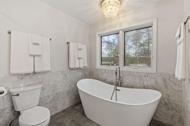 5811 Shannon Drive, Edina, MN 55439