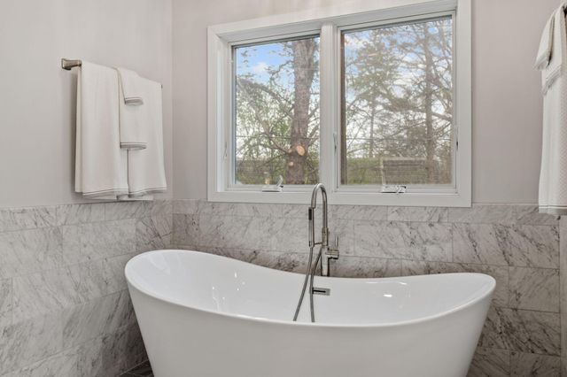 5811 Shannon Drive, Edina, MN 55439