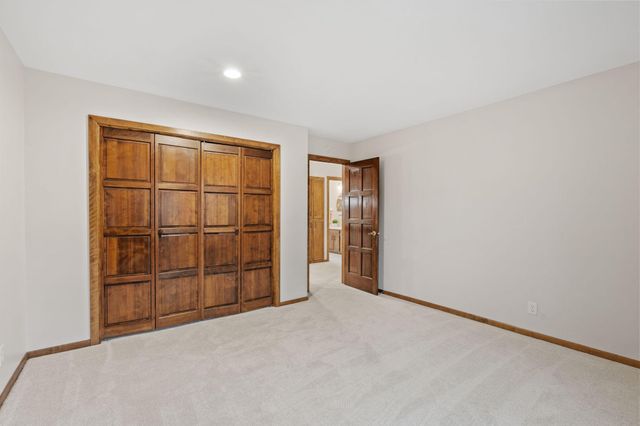 5811 Shannon Drive, Edina, MN 55439