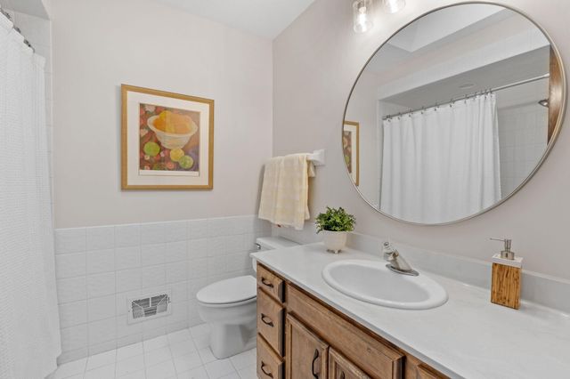5811 Shannon Drive, Edina, MN 55439