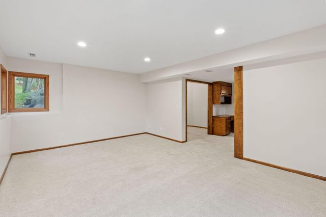 5811 Shannon Drive, Edina, MN 55439