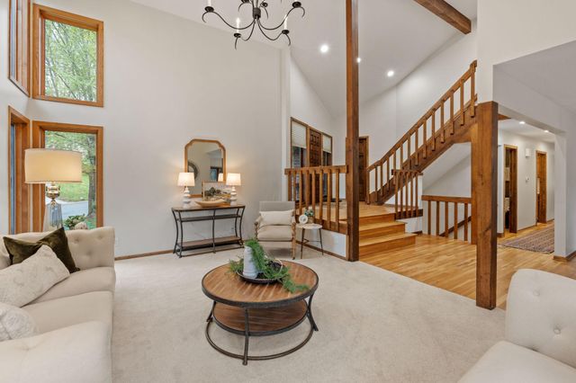 5811 Shannon Drive, Edina, MN 55439