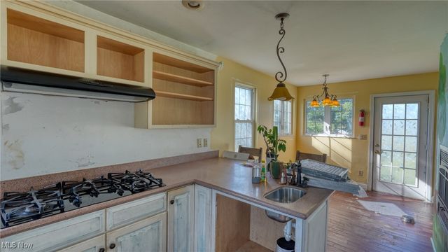 4896 High Hill Road, Cambridge, OH 43725